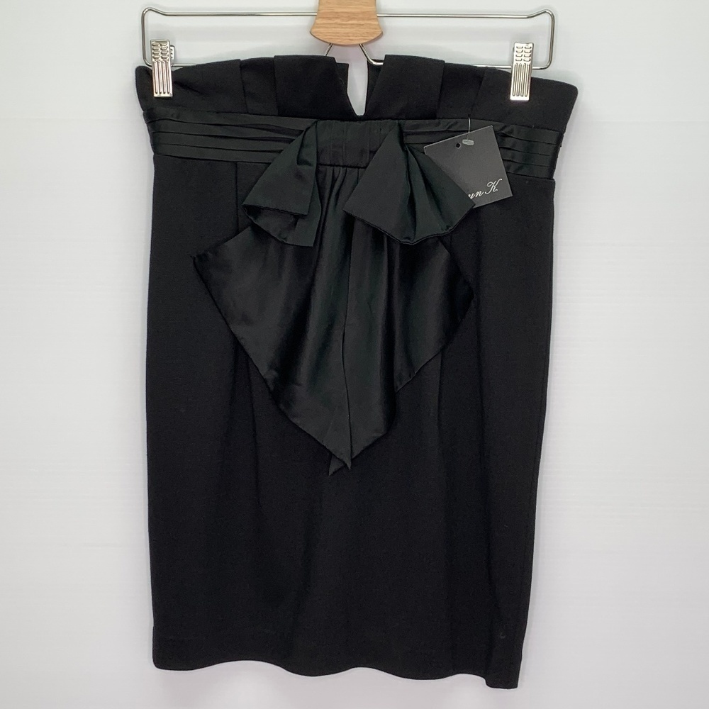 Aryn K Medium Black Skirt Pencil Silk Bow NWT Party Career